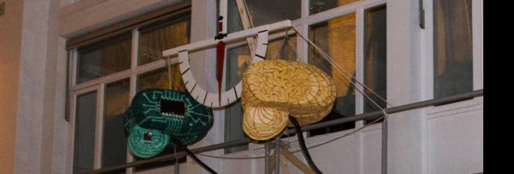 Het Brein prefrontaal, gevelsculptuur locatie Brandpunt, Marco Koopman